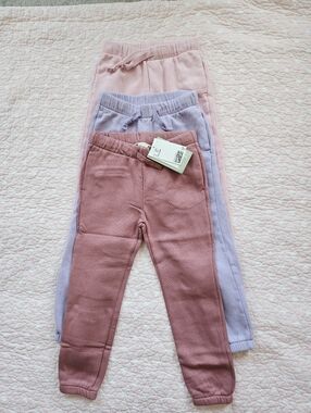 NWT H&M Bundle Sweatpants 5T 5 Toddler Pink Purple Girl Joggers Fleece Pants